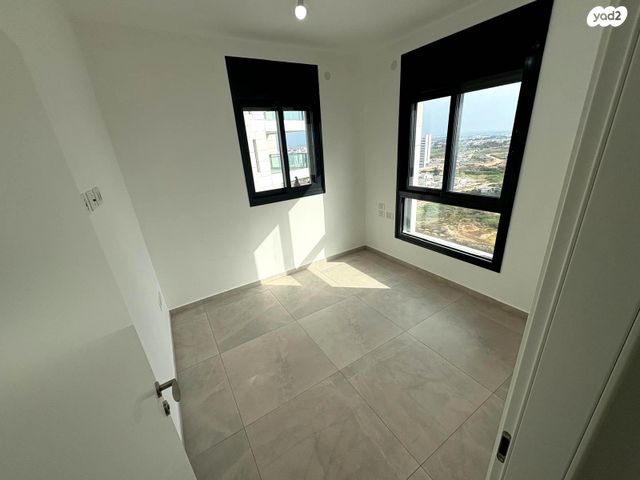 דירה, אמנון ליפקין שחק 8, נוף הטיילת, נתניה