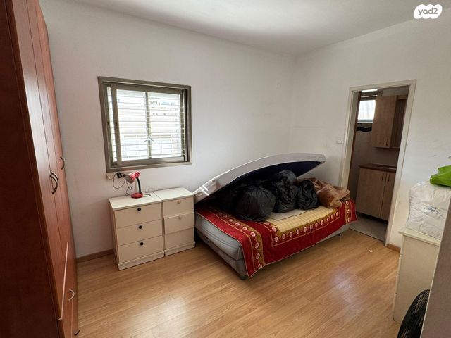 דירה, הרצל 79, לב העיר, בת ים