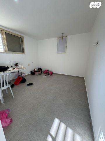 דירה, האלון 6, עץ אפרים, עץ אפרים