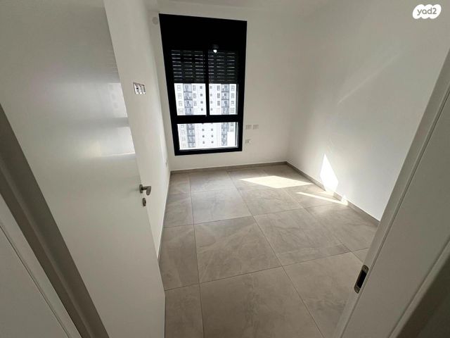 דירה, אמנון ליפקין שחק 8, נוף הטיילת, נתניה