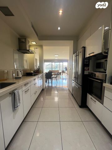 דירה, עינב 20, הרצליה הצעירה, הרצליה