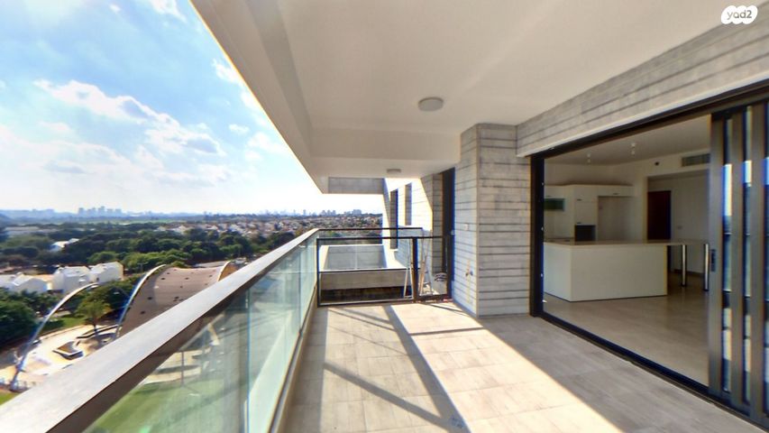 דירה, יונה וולך, הוד השרון