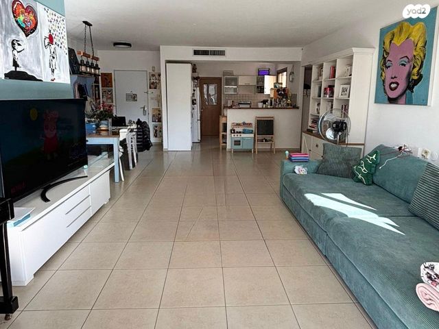 דירה, נווה גן, רמת השרון