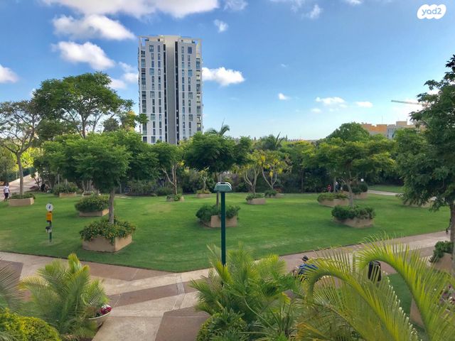 דירה, הרצליה הצעירה, הרצליה