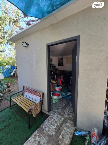 דירת גן, נווה עמל, הרצליה