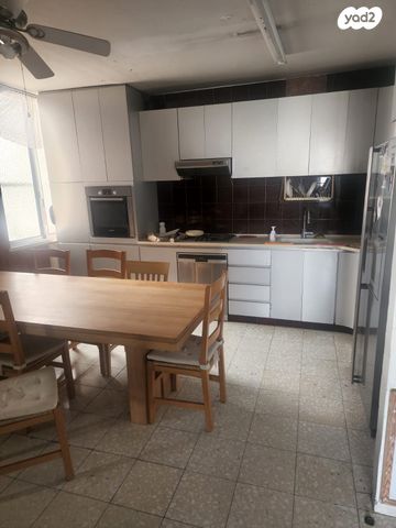 אריה בן אליעזר 