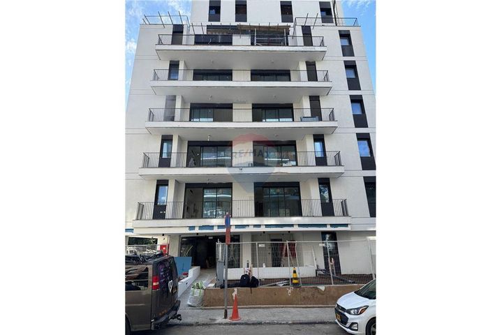 גג/ פנטהאוז, פרופ' שור 8, הצפון החדש - כיכר המדינה, תל אביב יפו