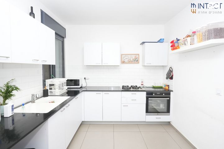 דירה, אלון 17, החורש, חריש