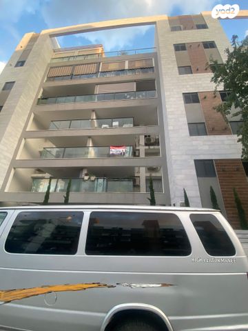 יוסף אהרונוביץ' 