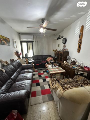 דירה, וייצמן, כהן, טירת כרמל