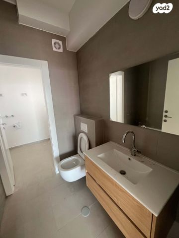 דירה, רמת יורם, נתיבות