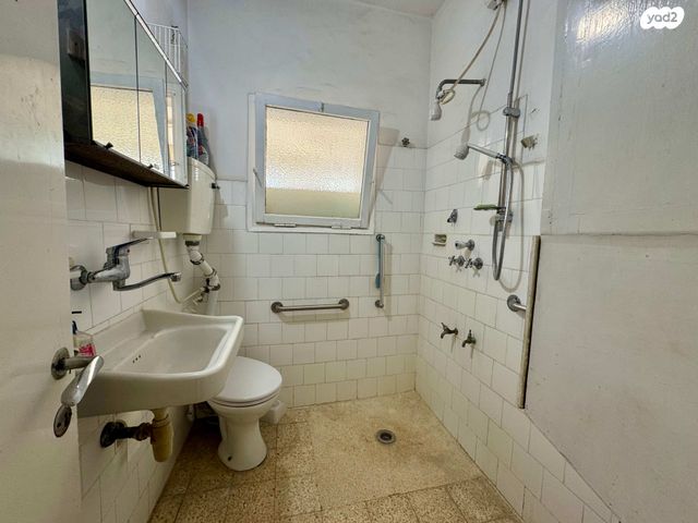 דירה, קיבוץ גלויות, ניצנה, בת ים