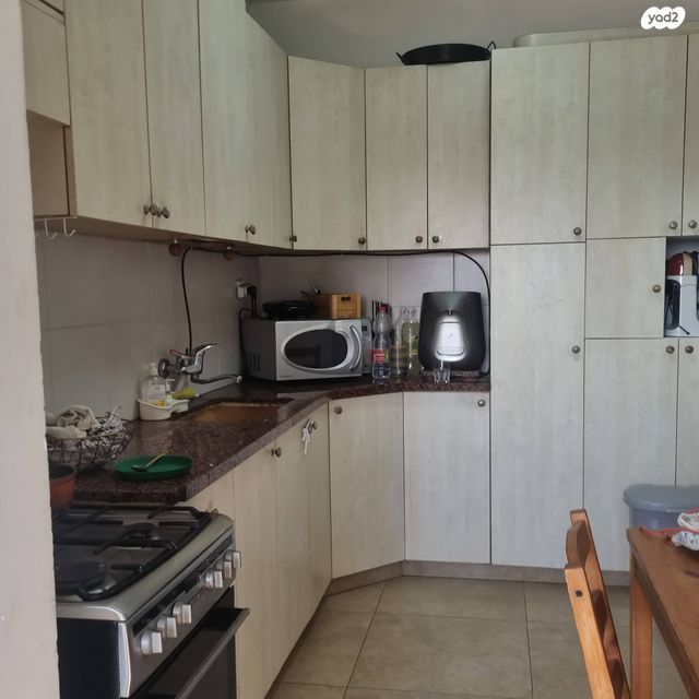 דירה, אריה בן אליעזר, נווה יהושע, ערמונים, רמת גן