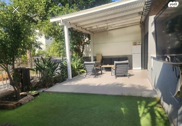 דו משפחתי, ד"ר אבא אחימאיר, רשפים, גדרה