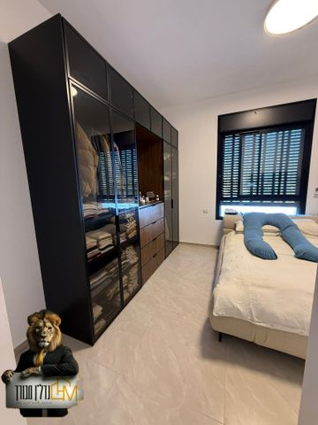 דירה, אריאל שרון, נווה שרון / שער העיר, נתיבות