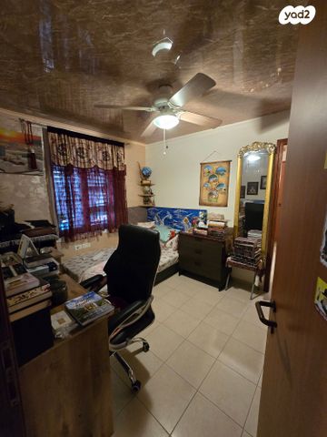 דירת גן, נווה עמל, הרצליה