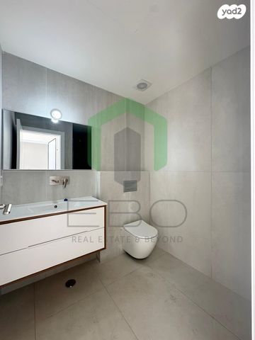 גג/ פנטהאוז, דרך שלמה, פלורנטין, תל אביב יפו