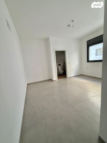 דירה, סמולנסקין 22, אחוזה, חיפה