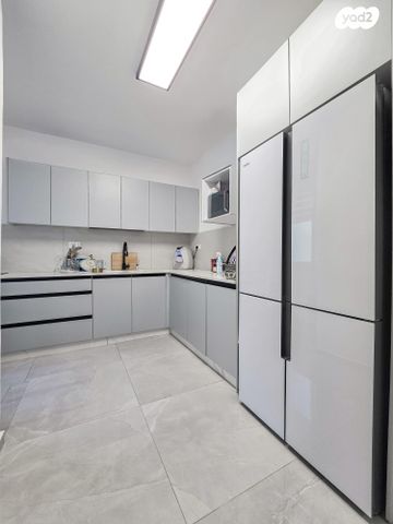 דירה, לב העיר, בת ים