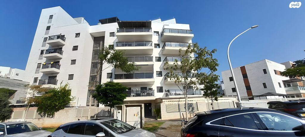 דירה, דרך האילנות, גדרה מזרח, גדרה