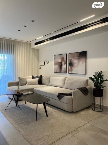 דירה, אדמונד סחייק, מלחה, מנחת, ירושלים