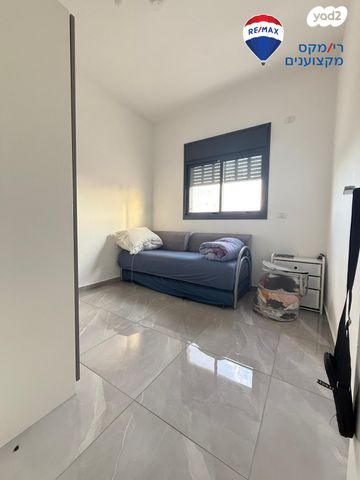 דירה, יצחק בן צבי, ברנדייס, חדרה