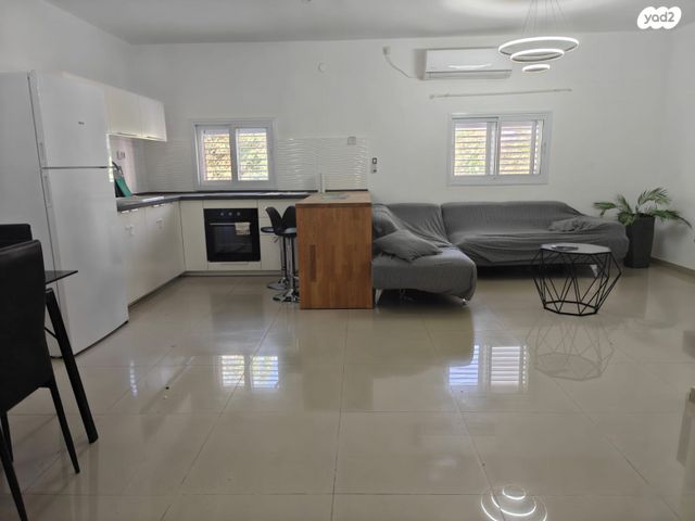 דירה, חיים נחמן ביאליק, באר שבע