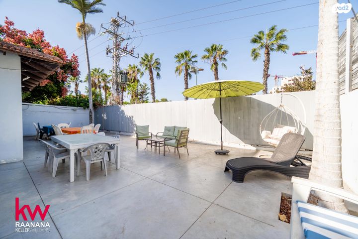 דו משפחתי, לב הפארק, רעננה