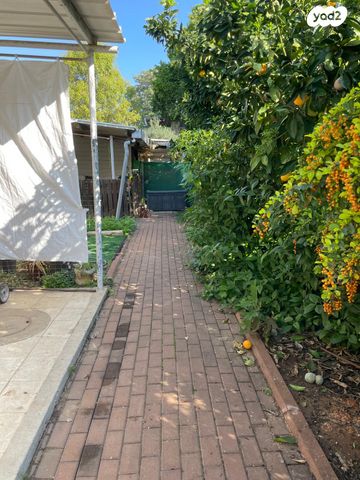 בית פרטי/ קוטג', בחן