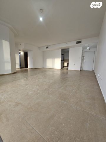 דירה, הנביאים 54, דרום מערב ותיק, בת ים