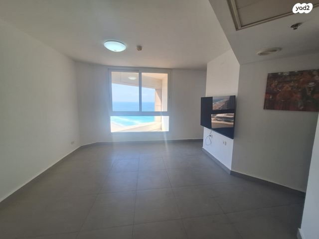 דירה, דרך בן גוריון 99, בת ים