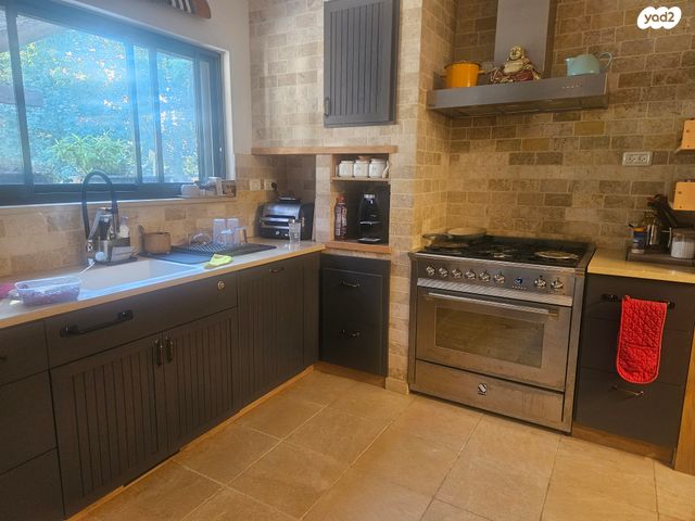 דו משפחתי, מעוז חיים