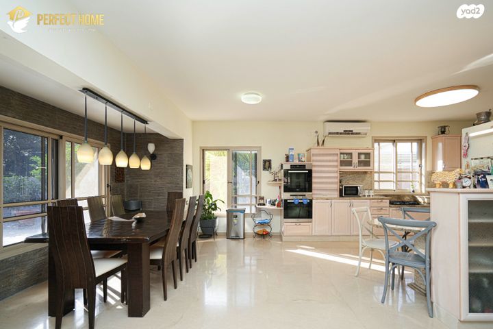 בית פרטי/ קוטג', שאר העיר, קדימה צורן