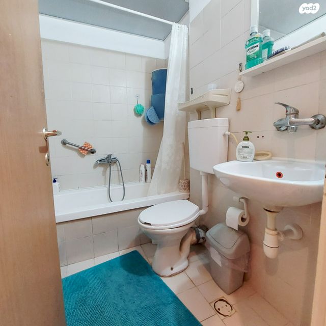 דירה, משה פורר 10, היובל, שרונה, רחובות