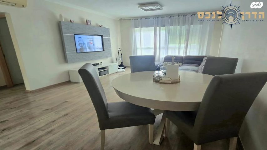 דירה, חבקוק הנביא 7, רובע י', אשדוד