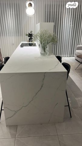 דירה, אדמונד סחייק, מלחה, מנחת, ירושלים