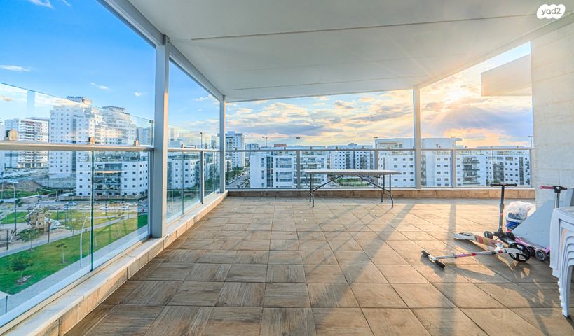 גג/ פנטהאוז, עיר היין, אשקלון