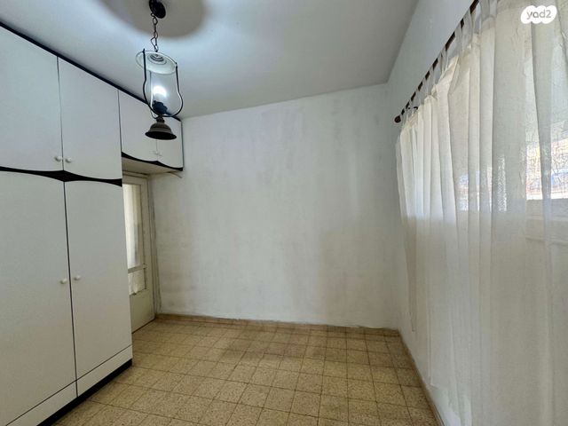 דירה, קיבוץ גלויות, ניצנה, בת ים