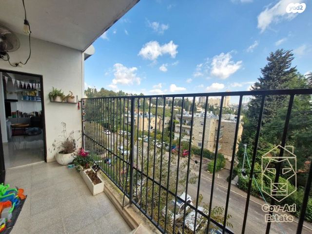 דירה, הבנאי, בית הכרם, רמת בית הכרם, ירושלים