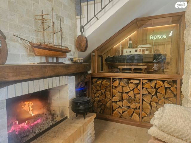 דו משפחתי, מעוז חיים