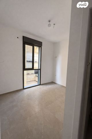 דירה, חרוזים, רמת גן