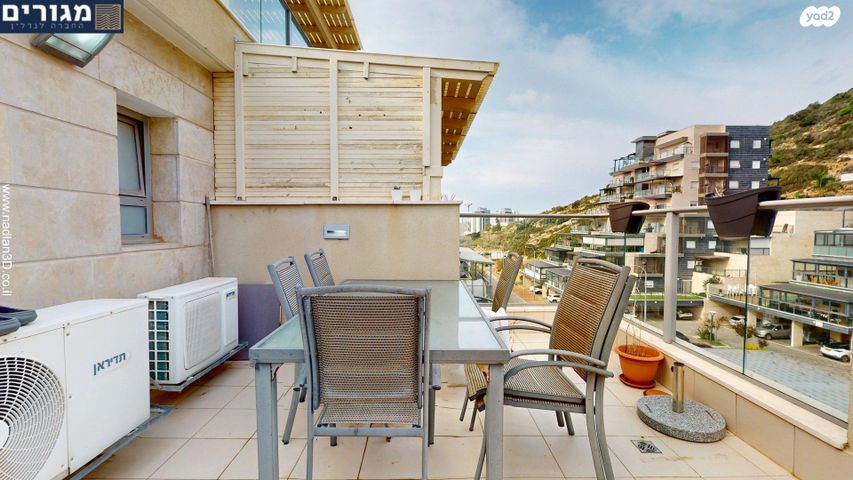 דופלקס, החרוב, רמת בגין, טירת כרמל