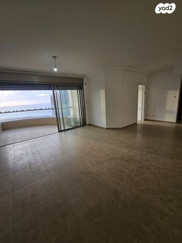 דירה, הנביאים 54, דרום מערב ותיק, בת ים