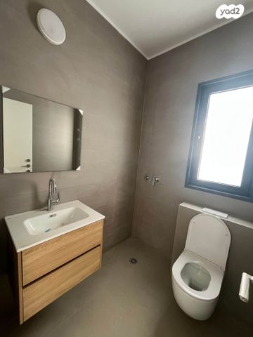 דירה, רמת יורם, נתיבות