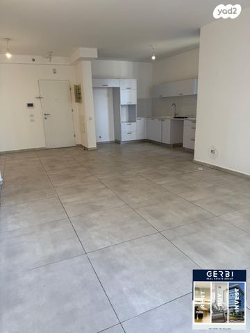 דירה, יצחק שמיר 14, רמת הדר, גבעת שמואל