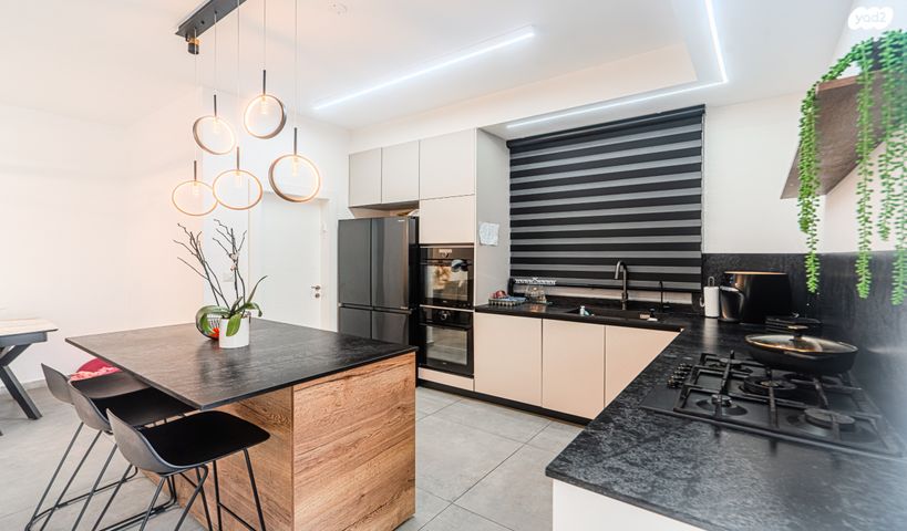 גג/ פנטהאוז, עיר היין, אשקלון