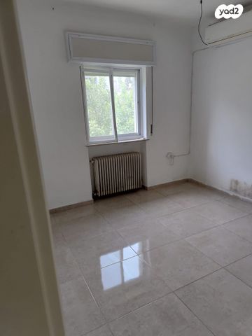 דירה, קורא הדורות, תלפיות, ירושלים