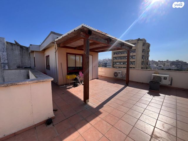 גג/ פנטהאוז, רעננה