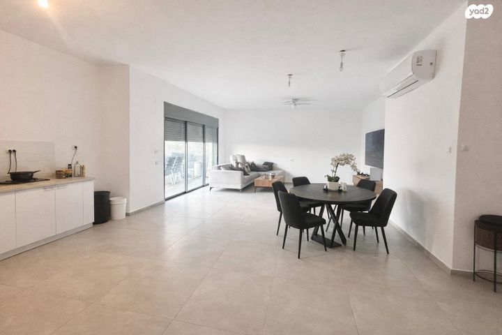 גג/ פנטהאוז, יפה ירקוני, רובע יזרעאל סביוני העמק, עפולה