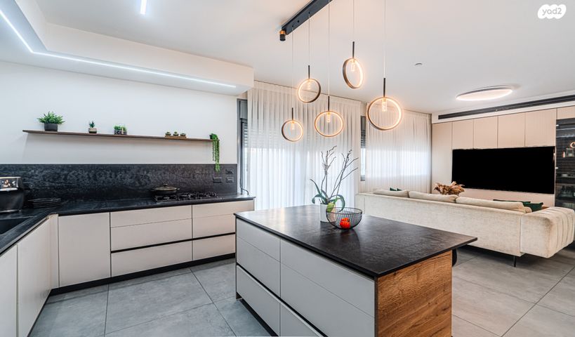 גג/ פנטהאוז, עיר היין, אשקלון